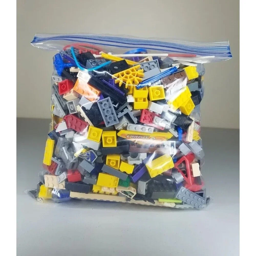 2.7 Lb Lot of Random Mega Bloks Halo Dragons Pieces, Minifigure Parts, and Kinex